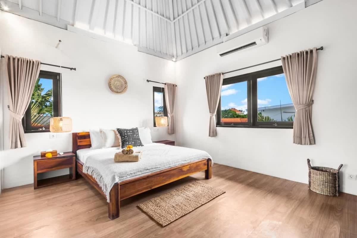 Villa New York - 4 Bdr Pool Luxury Villa, Next To The Forge Bali Seminyak Exterior foto